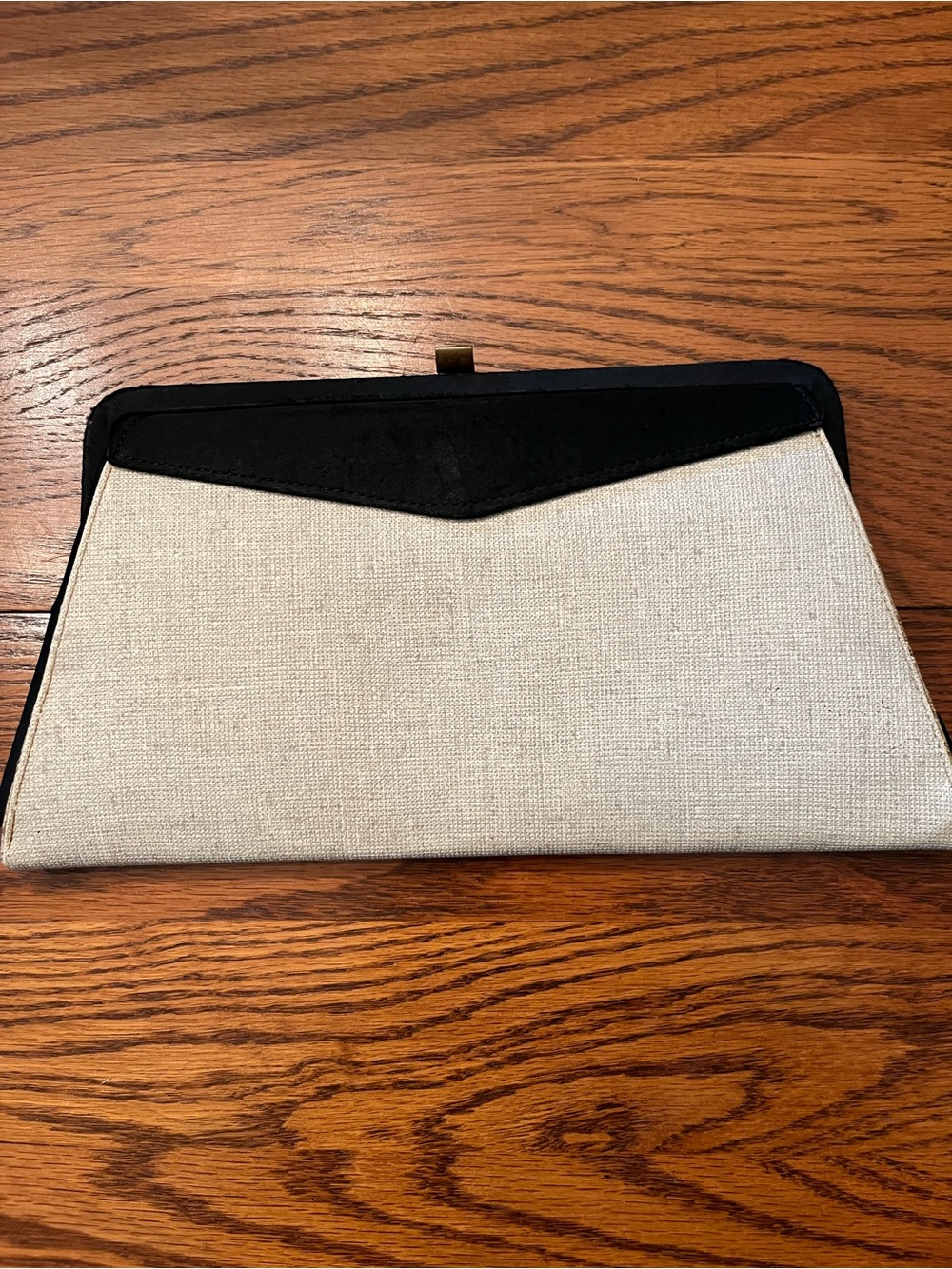 Vintage 1960’s Neutral Canvas and Black Trim Clutch- has convertible covers